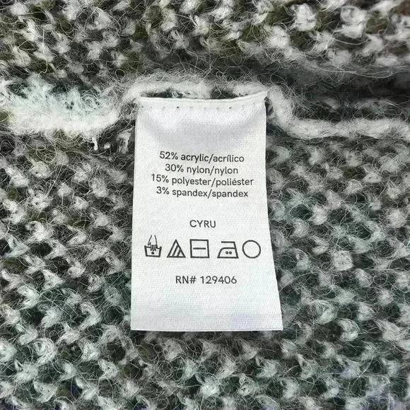 ✨Like New✨ Venus Camouflage Cardigan, Green/Black/White, Size XS - Picture 8 of 9